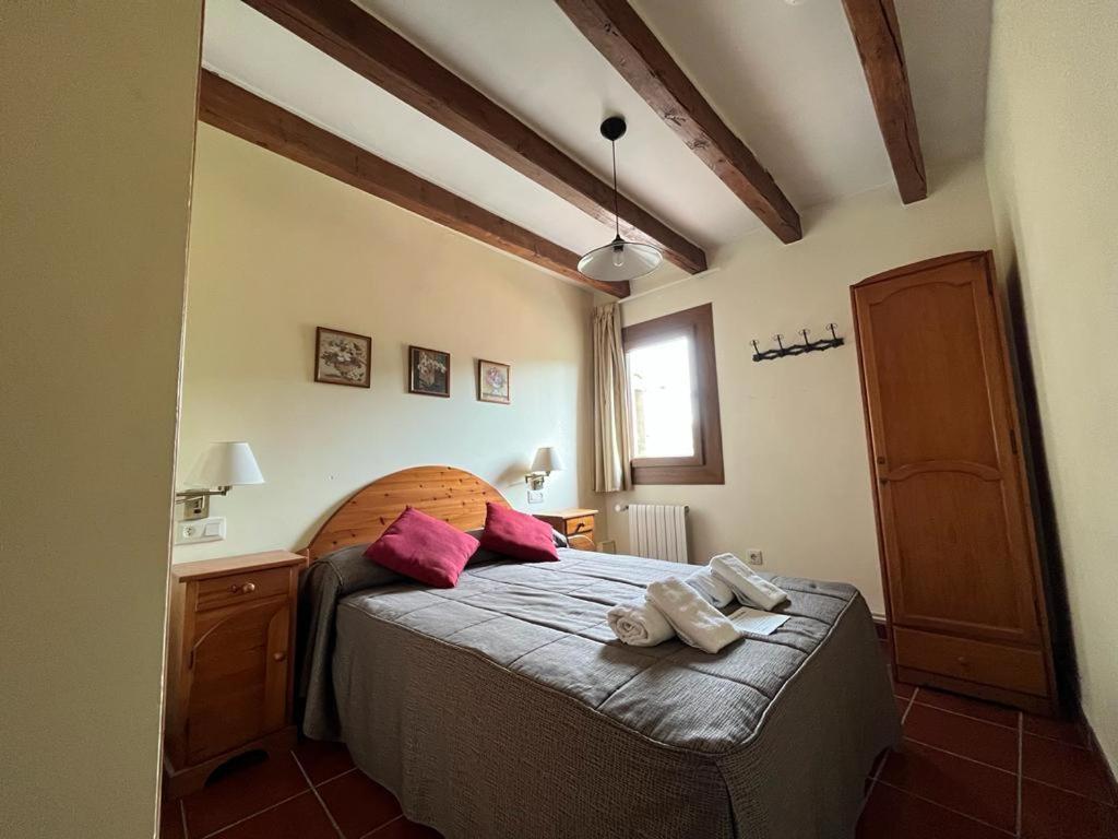 Hostal Centre Del Montsec Llimiana Екстериор снимка