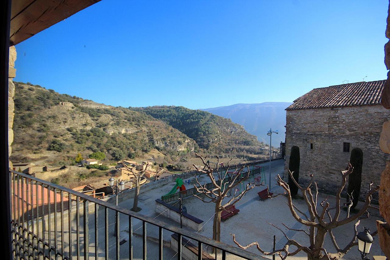 Hostal Centre Del Montsec Llimiana Екстериор снимка