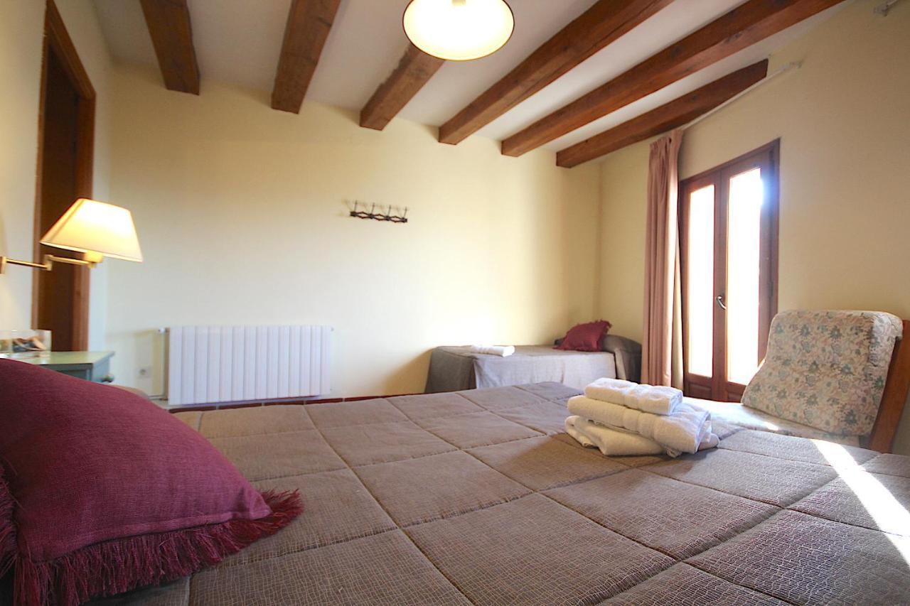 Hostal Centre Del Montsec Llimiana Екстериор снимка