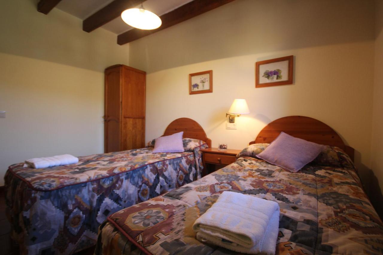 Hostal Centre Del Montsec Llimiana Екстериор снимка
