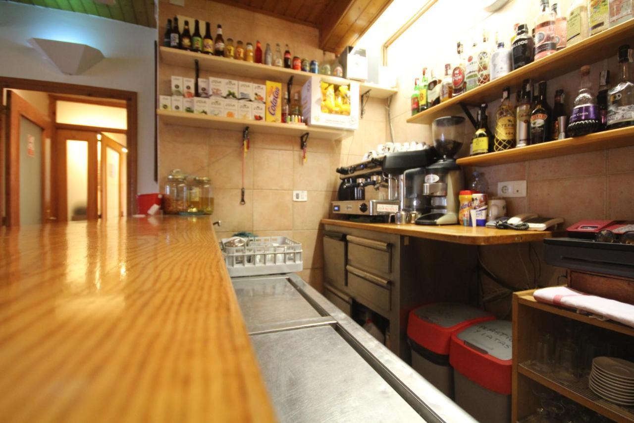 Hostal Centre Del Montsec Llimiana Екстериор снимка