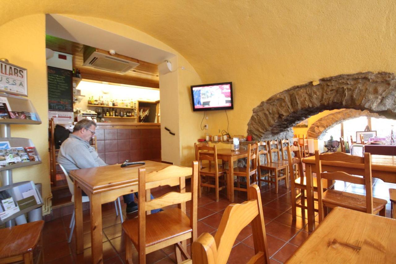 Hostal Centre Del Montsec Llimiana Екстериор снимка