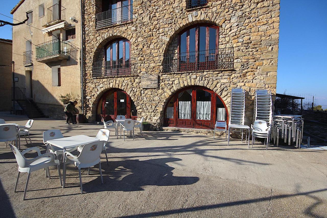 Hostal Centre Del Montsec Llimiana Екстериор снимка
