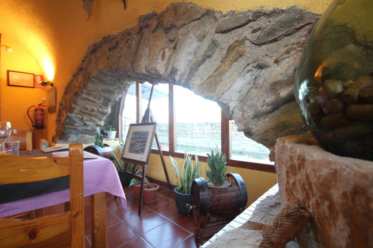 Hostal Centre Del Montsec Llimiana Екстериор снимка