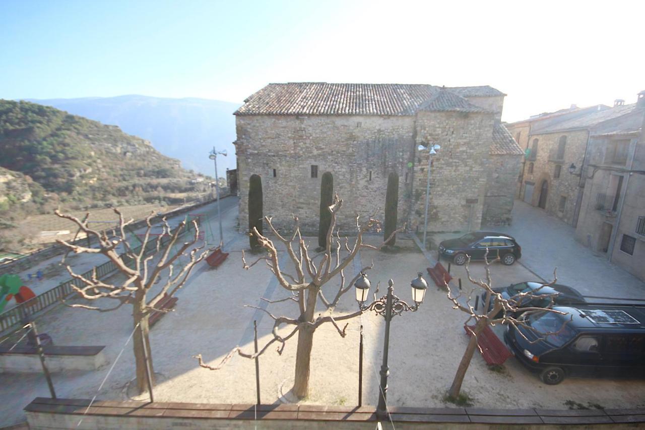 Hostal Centre Del Montsec Llimiana Екстериор снимка